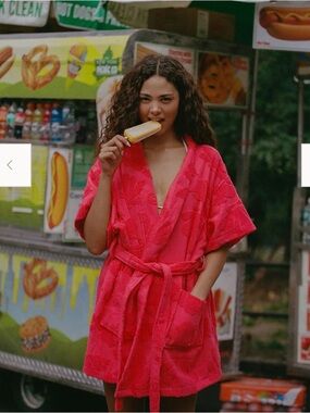 Plush Short Kimono Robe in Bright Fuchsia - Women